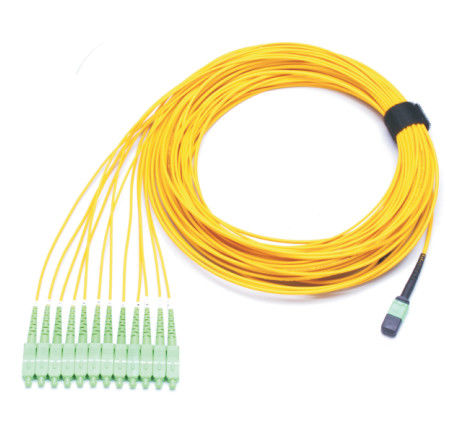 UPC ไฟเบอร์ออปติก MPO OFNR SM MPO ถึง LC 12F FANOUT SC Connector