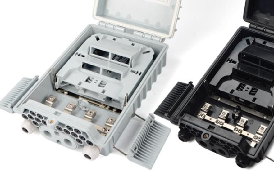 กล่องร่วมไฟเบอร์ออปติกผนังกลางแจ้ง Ftth 2 Inlet + Mid-Span Port, 16 Outlet สำหรับวางสายเคเบิล