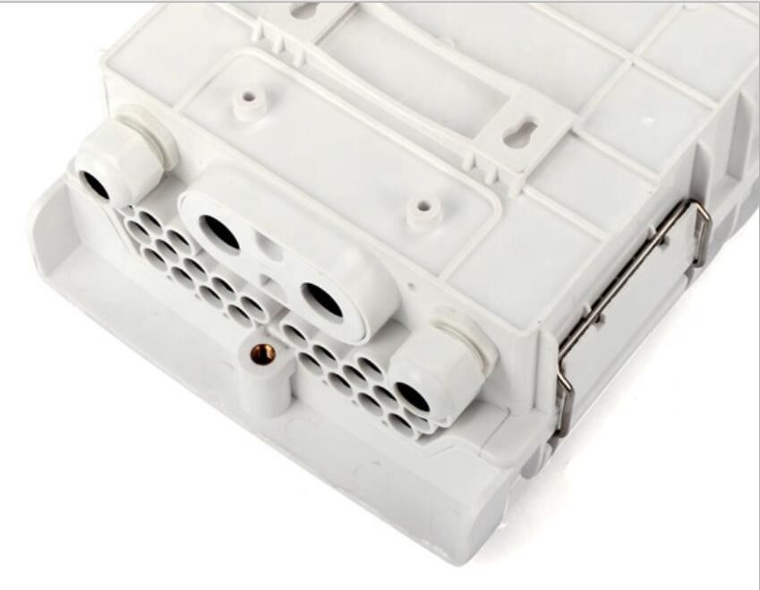 กล่องเทอร์มินัลไฟเบอร์ออปติก Odf 24 Core Outdoor Waterproof IP65 FTTH 4 Inlet Port / 24 Out Port