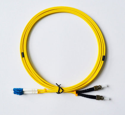 สายแพทช์ไฟเบอร์ออปติก 3.0 มม. G652D G657A ดูเพล็กซ์ SM LC ถึง FC