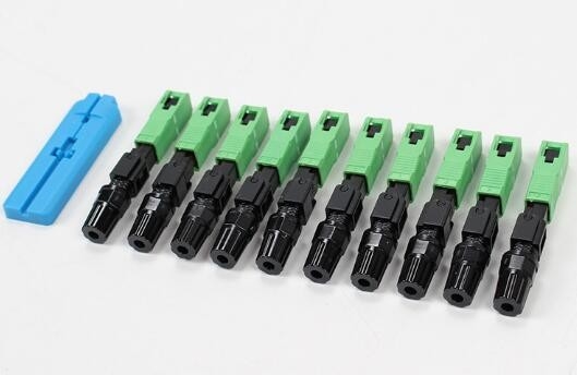 แม่พิมพ์เดี่ยวแบบฝังตัว SC APC Quick Connector การสูญเสียการแทรก 0.3DB Polishing Stype