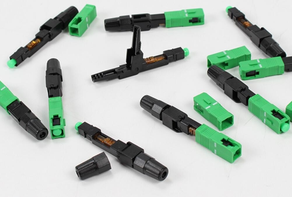 แม่พิมพ์เดี่ยวแบบฝังตัว SC APC Quick Connector การสูญเสียการแทรก 0.3DB Polishing Stype