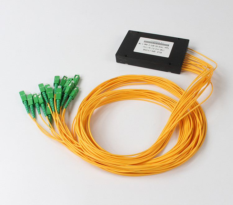 SC APC 1x16 PLC แยกไฟเบอร์ออปติกแยก PLC สำหรับเคเบิลทีวี FTTX