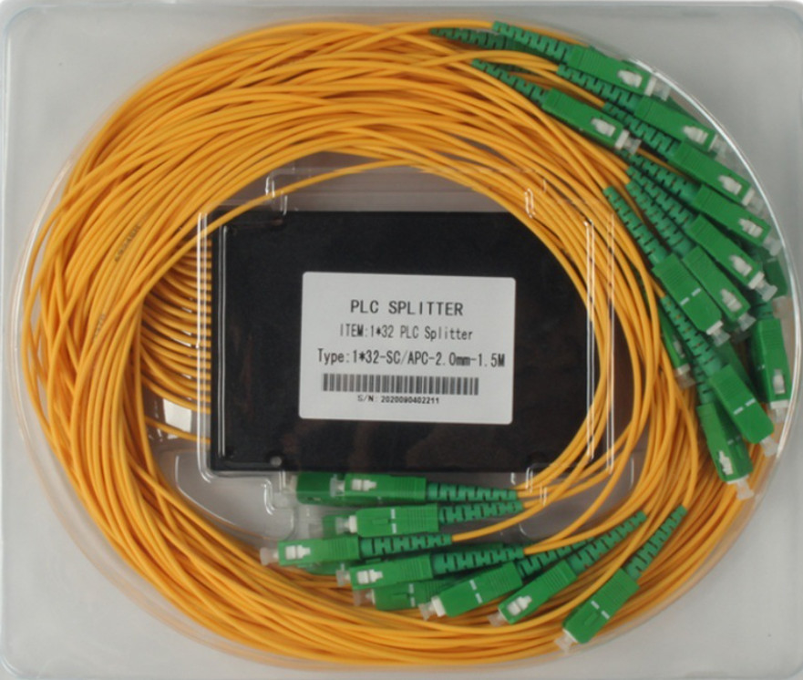 SC APC 1x32 ไฟเบอร์ออปติก Splitter สำหรับ 2.0MM Pigtails 1260nm - 1650nm Work Length